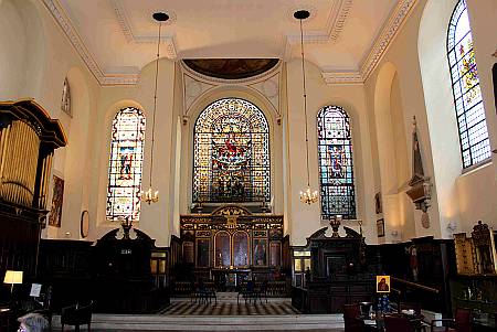 St Edmund King and Martyr - Interior View